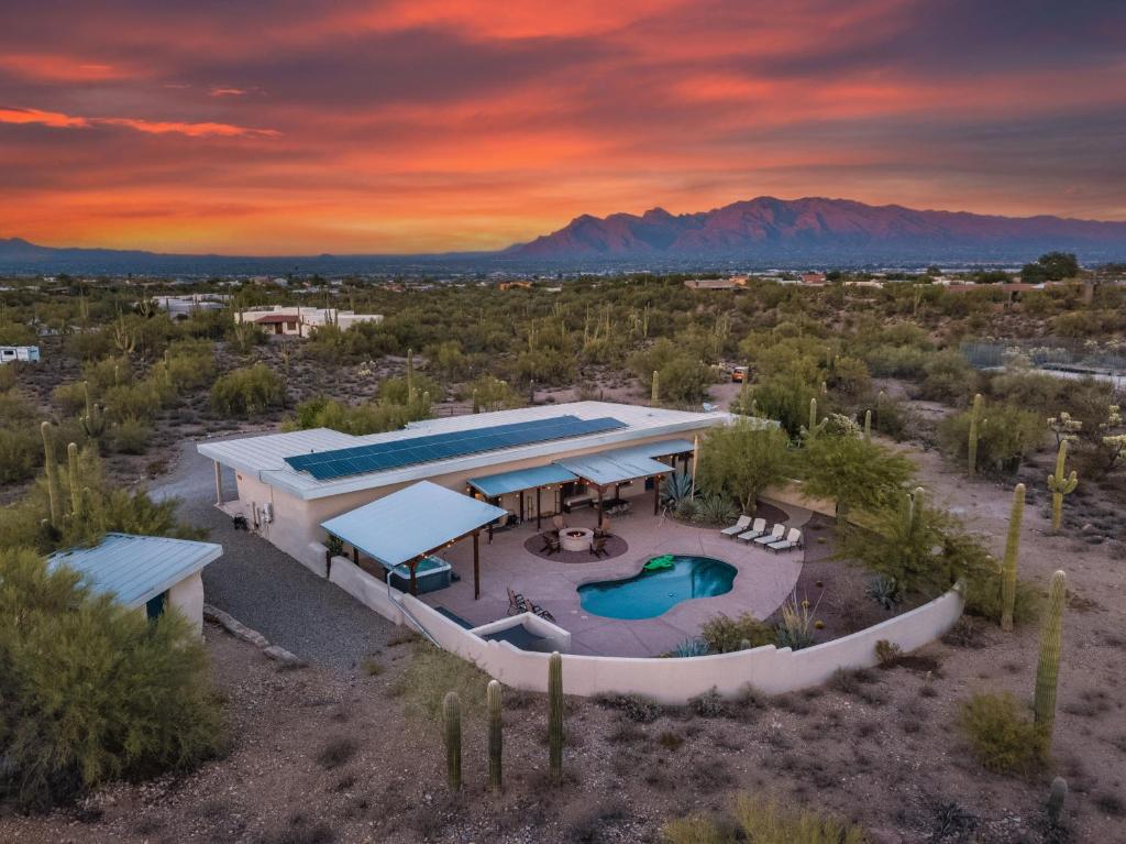 Peaceful Desert Retreat - Stunning Views - Pool Spa, Backyard, Music - Tucson ! - Image 4
