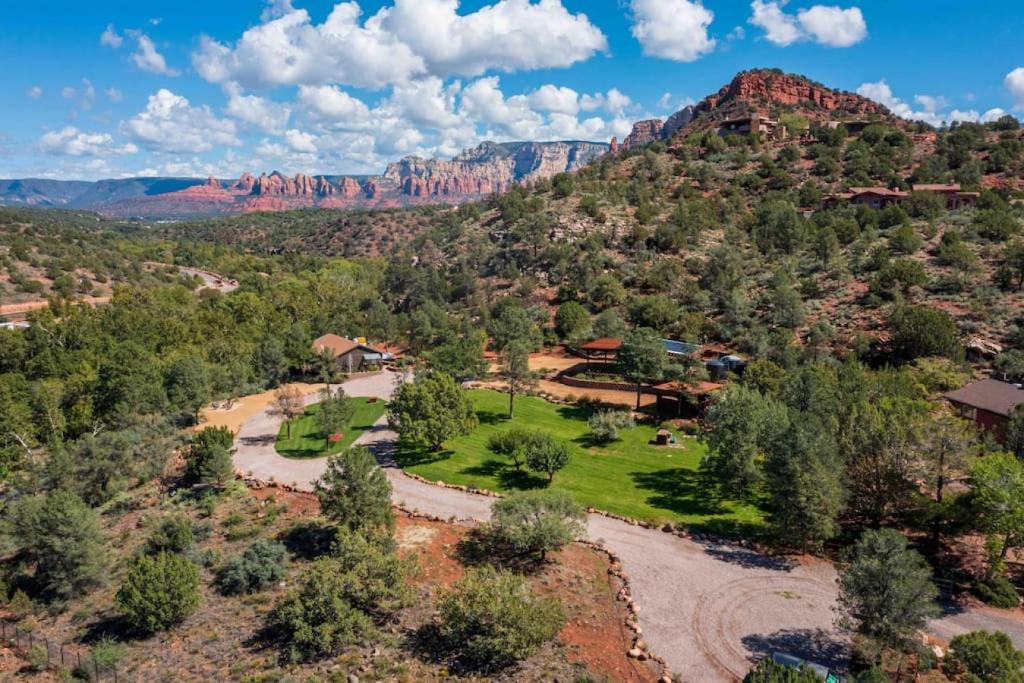 Hike Cathedral Rock and then cool off in Oak Creek! - Image 6