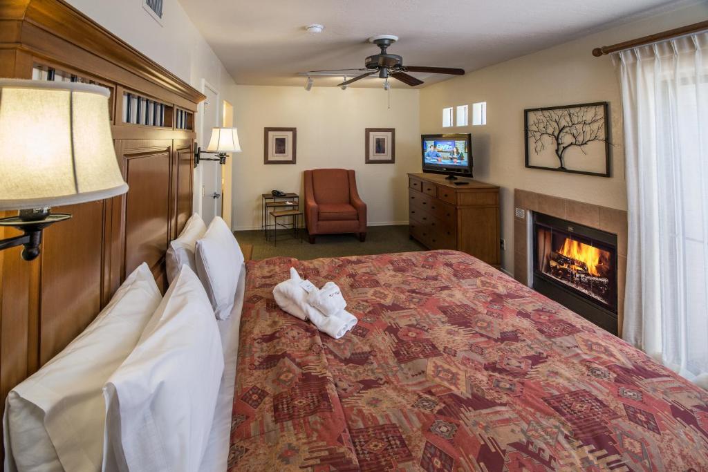 Villas of Cave Creek - Image 8