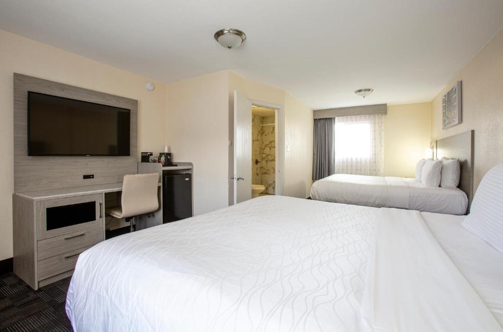 Hotel Aspen Flagstaff/ Grand Canyon InnSuites - Image 8