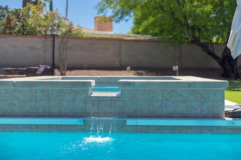 Family Fun Vacation, Heated Pool, Gameroom, Sauna