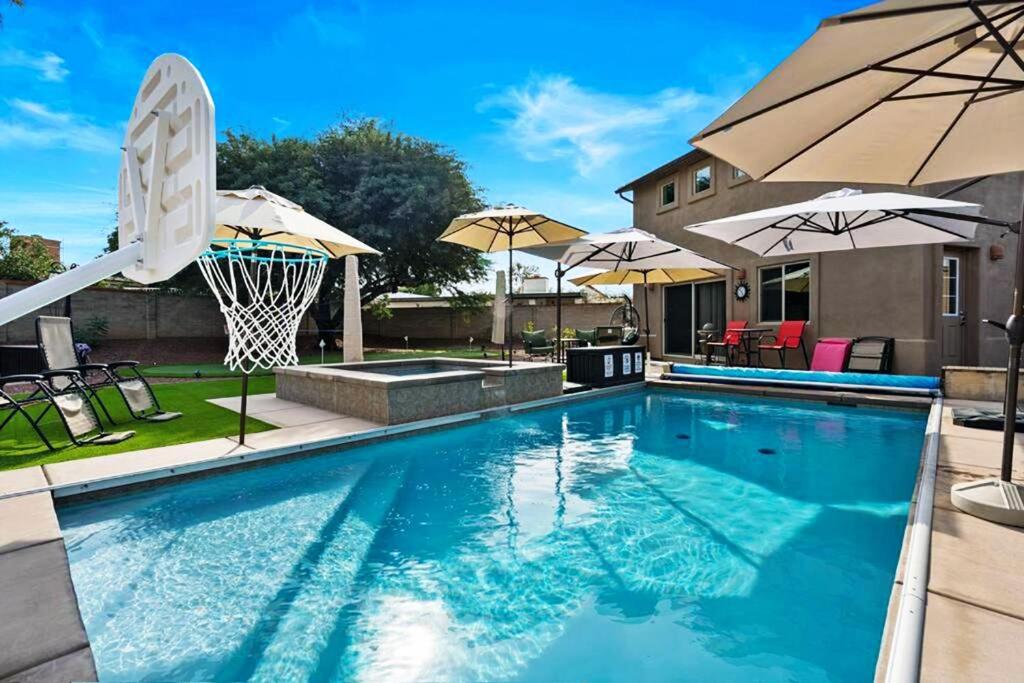 Hot Tub (Jacuzzi) - Photo 8