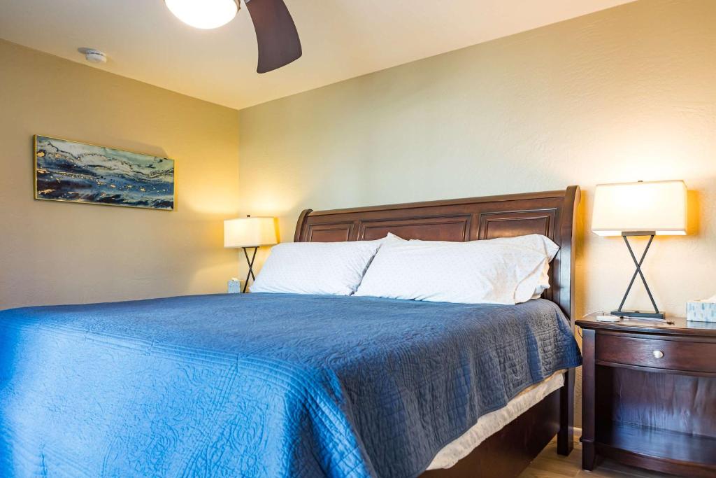 Cozy House Pool Spa Tennis & Pickleball Courts - Image 8