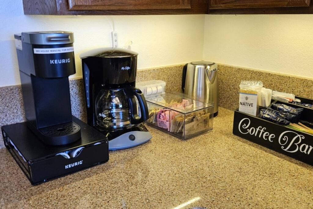 Cliff Views - Hot Tub - SUPs - Boat Parking - Sleeps 16 - Image 8