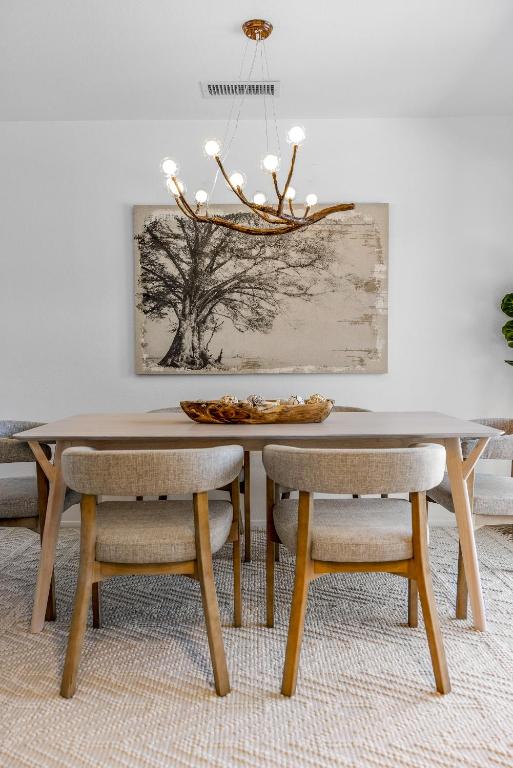 Trendy 3BR in Sedona: Hot Tub/Fire-pit /Central Location - Image 8