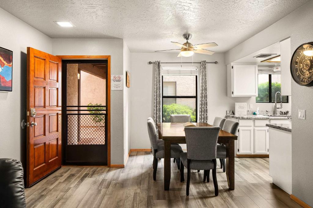 Charming Sedona Stay with Community Spa & Pool - Image 8