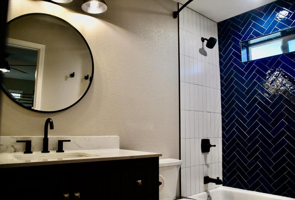 Hot Tub (Jacuzzi) - Photo 5