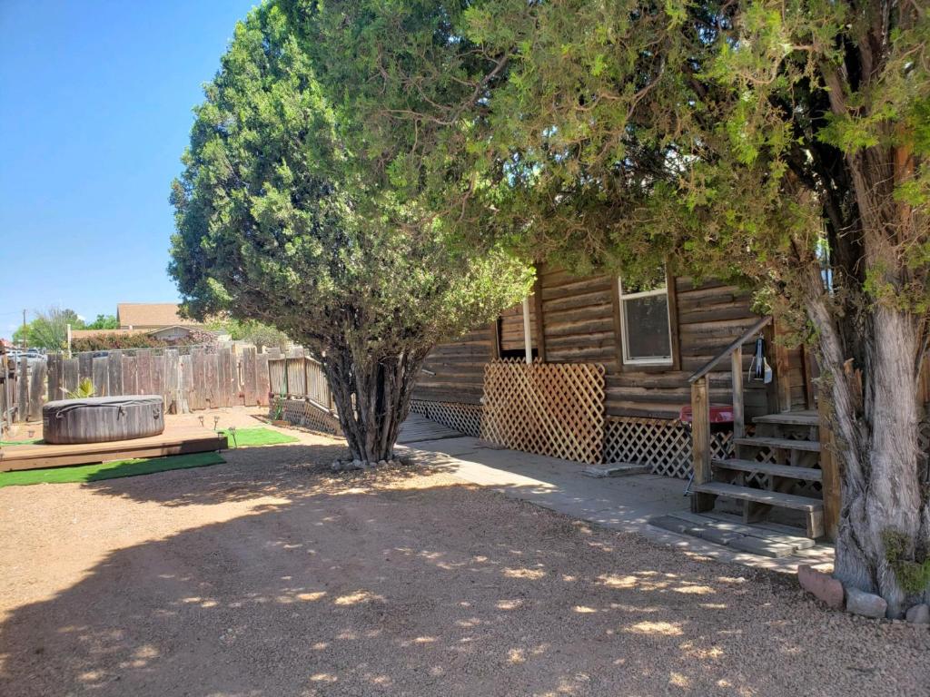 Hot Tub (Jacuzzi) - Photo 2