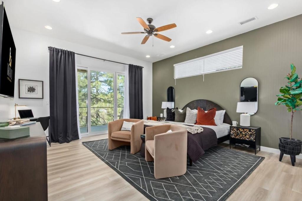 Le Cabin Noir Modern Alpine Retreat Spa BBQ - Image 4