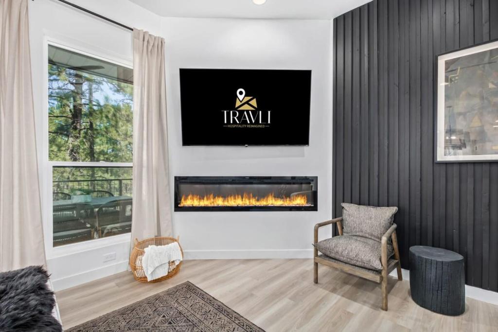 Le Cabin Noir Modern Alpine Retreat Spa BBQ - Image 7