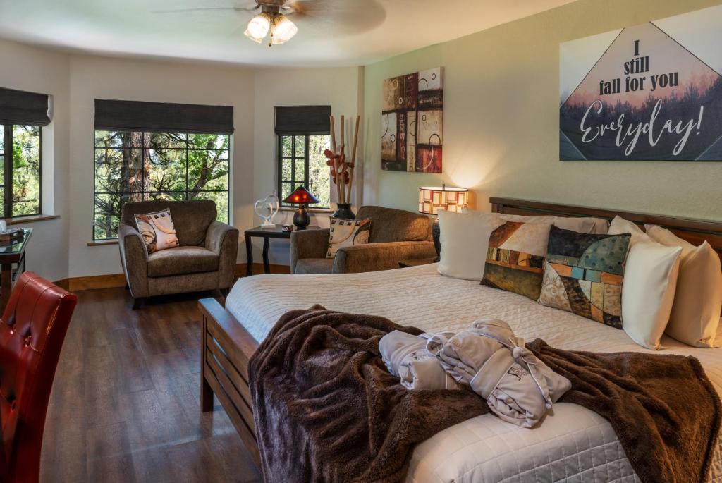 Sheridan House Inn- Adult Only Accommodation - Image 5