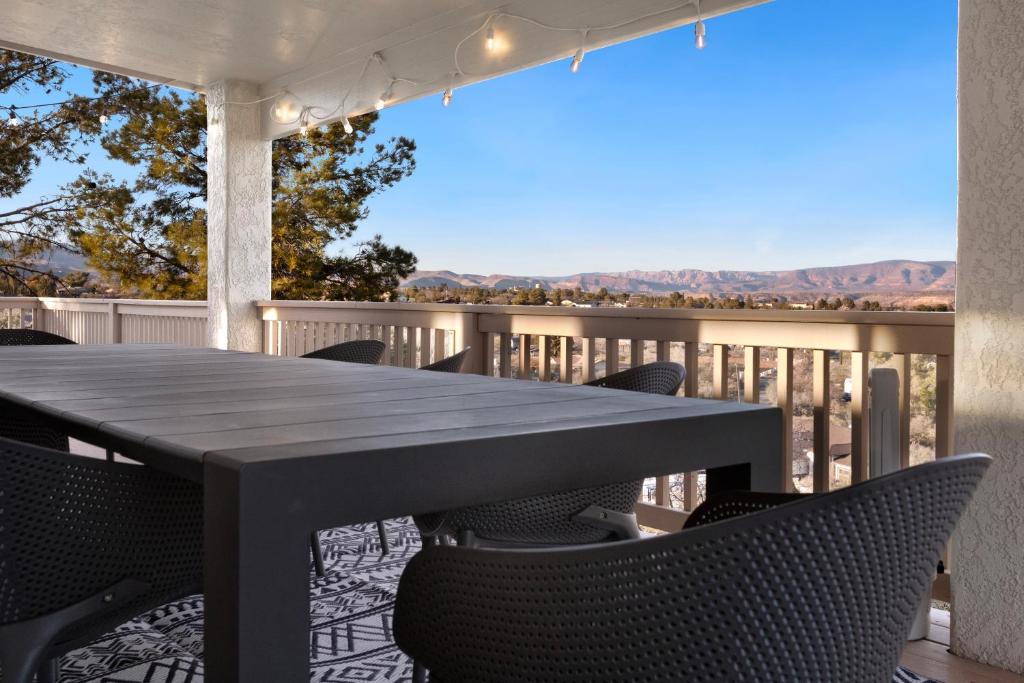 Heated Pool and Jacuzzi, Scenic Mountain View, Lux and Cozy, - Image 5