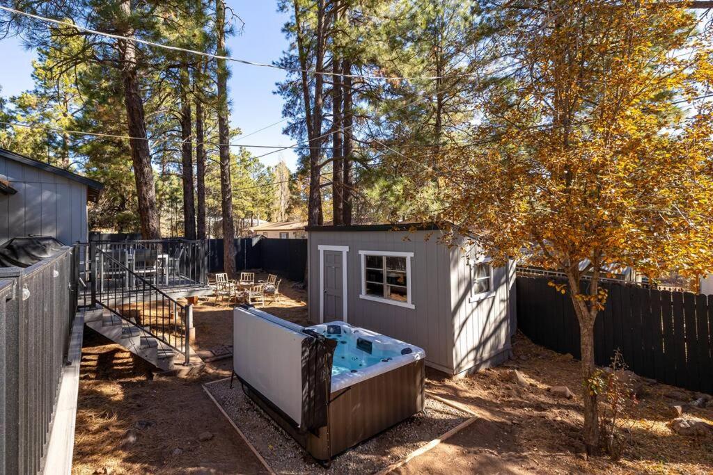 Hot Tub (Jacuzzi) - Photo 7