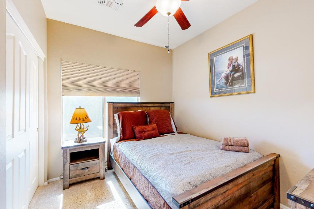 Poolside Tranquility - Image 8