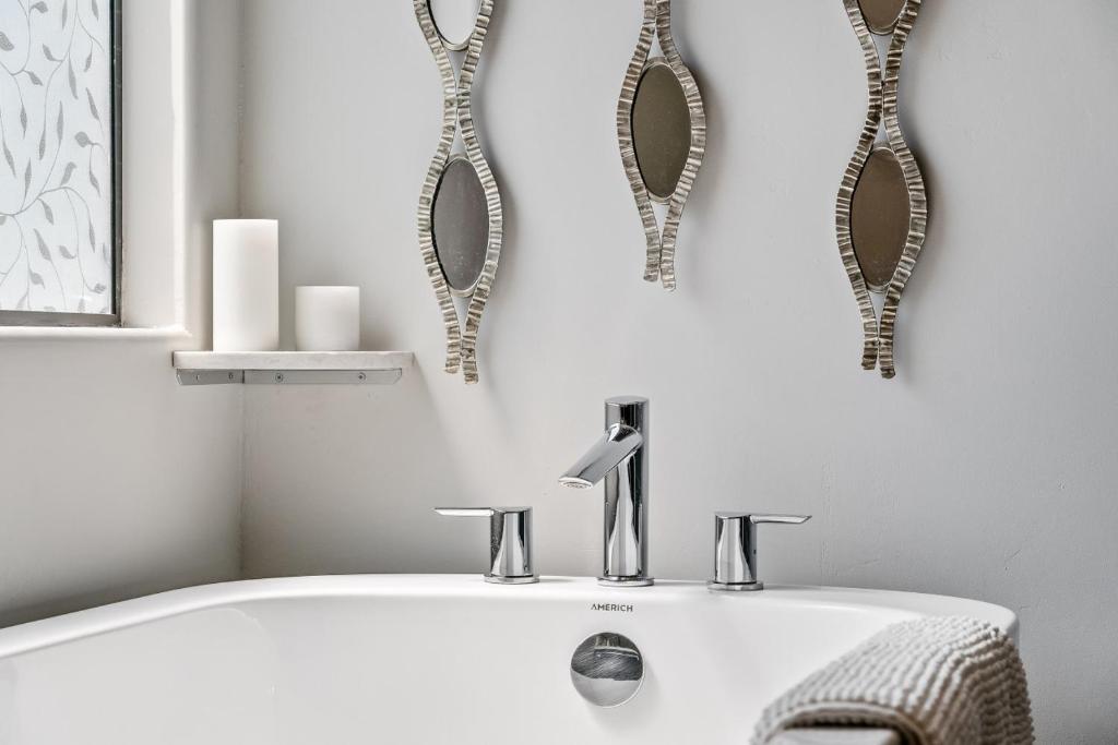 Desert Poppy Villa- Romantic Getaway