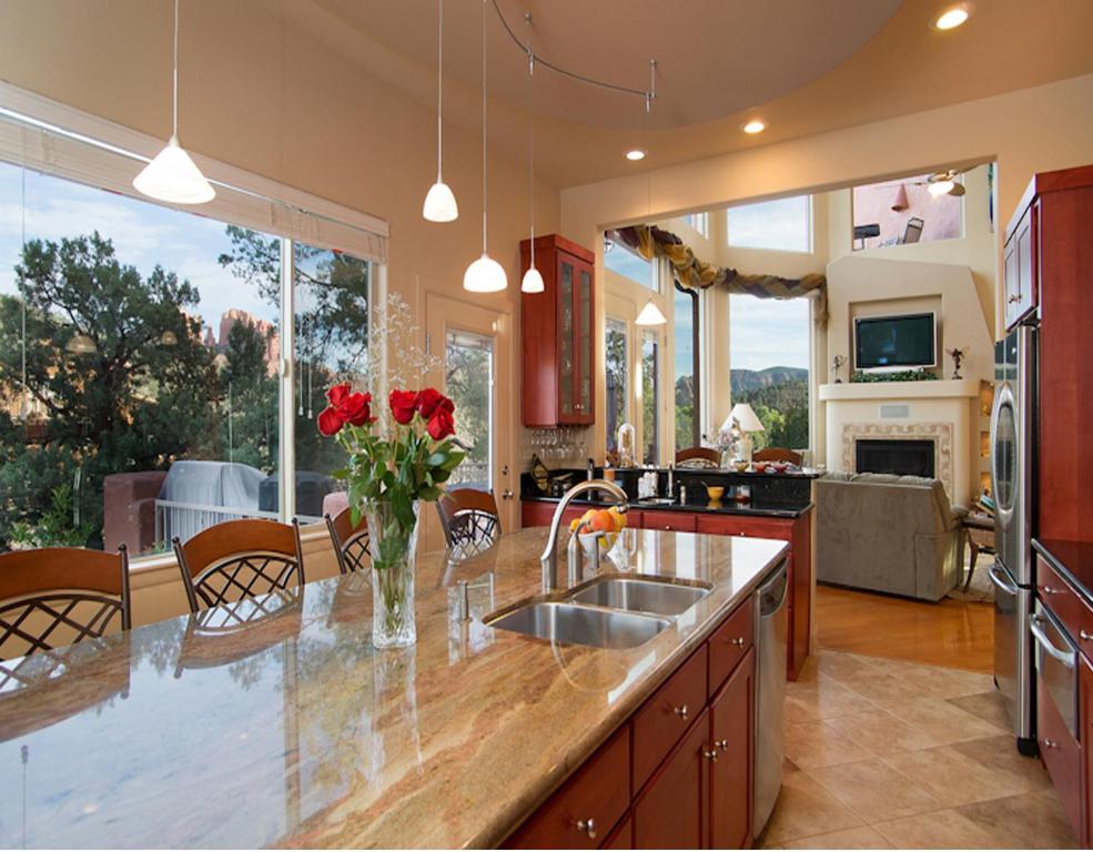 Sedona Cathedral Hideaway LLC - Image 4