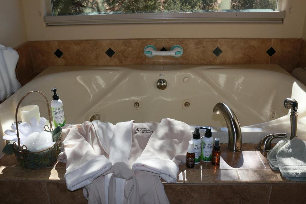 Bathtub - Photo 3