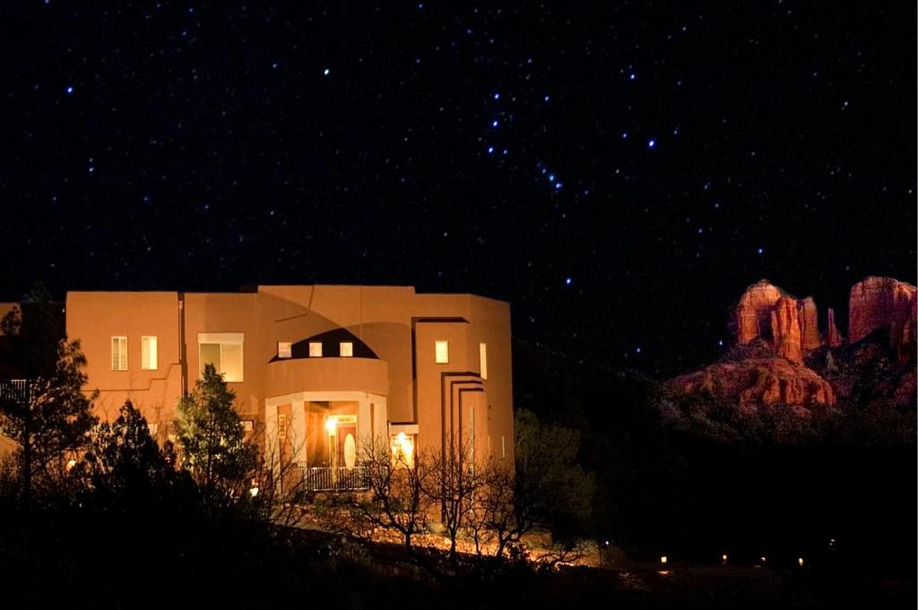 Sedona Cathedral Hideaway LLC