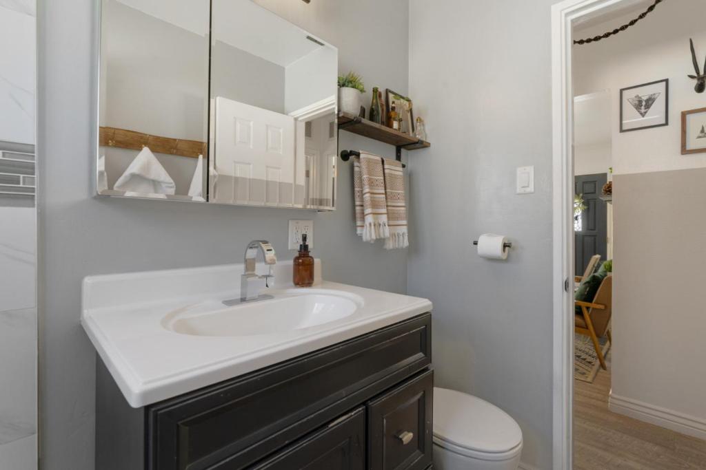 Hot tub Downtown The Bungalow - Image 8