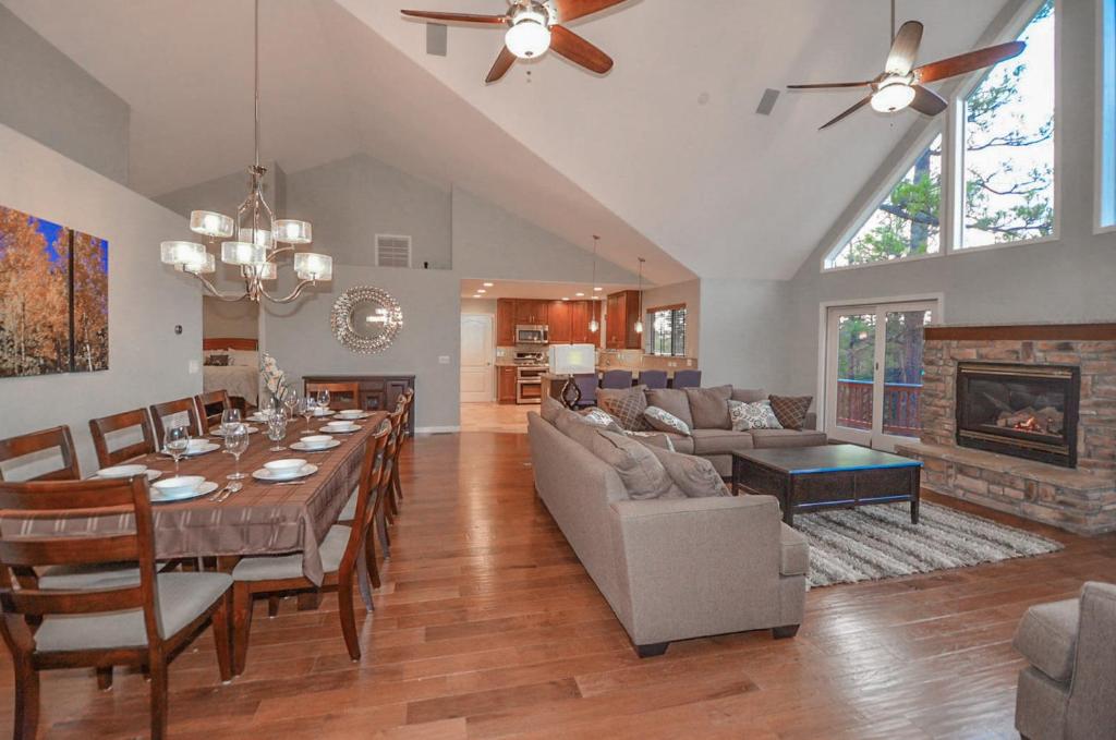 The Holland Home - Image 4