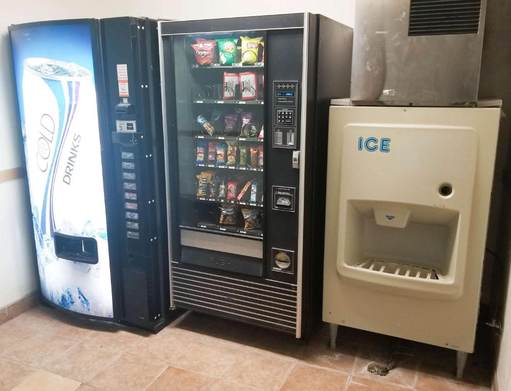 Pinetop Studio Suites - Image 6