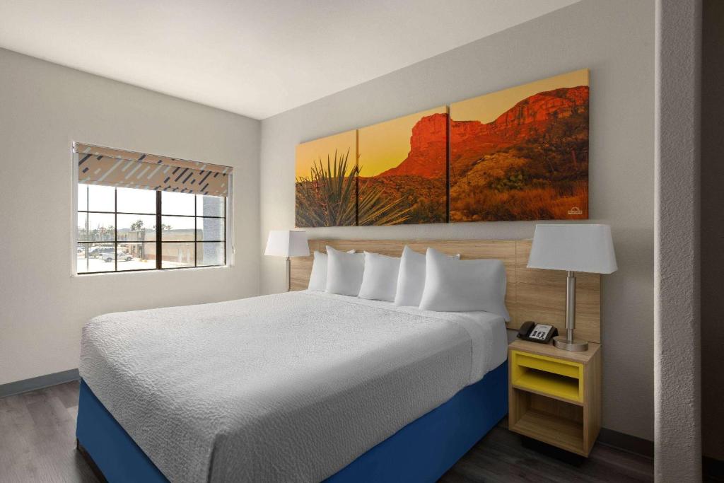 Days Inn & Suites by Wyndham Tucson/Marana - Image 7