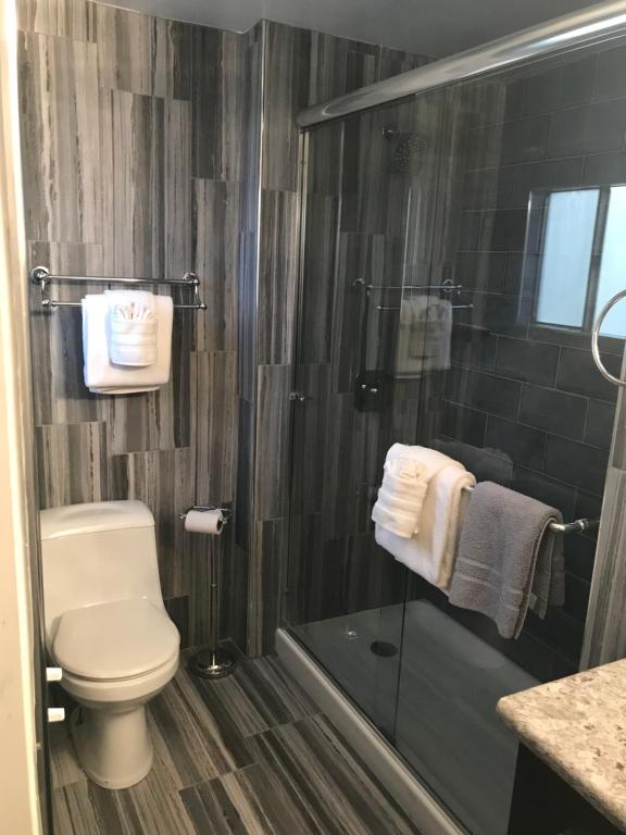 Oak Creek Terrace Resort - Image 8