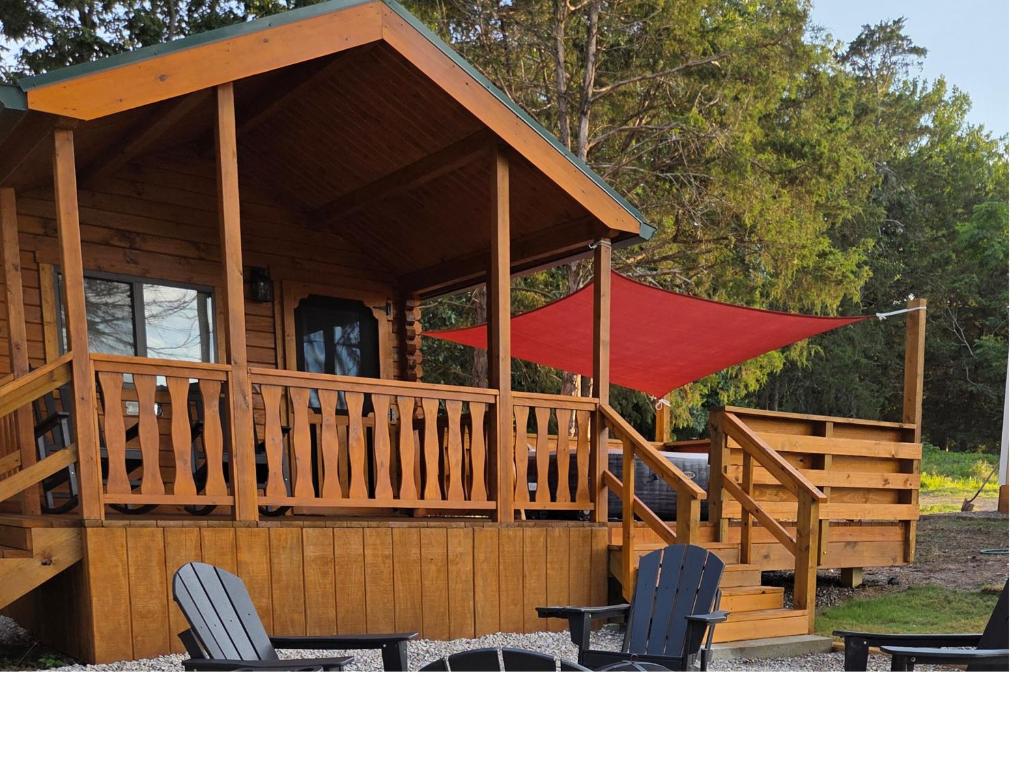 Flint Rock Cabins - The Arrow