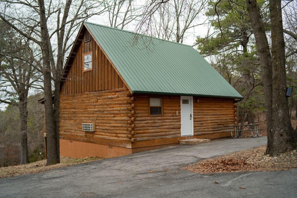 Wild Plum Cabin No. 3 - Image 7