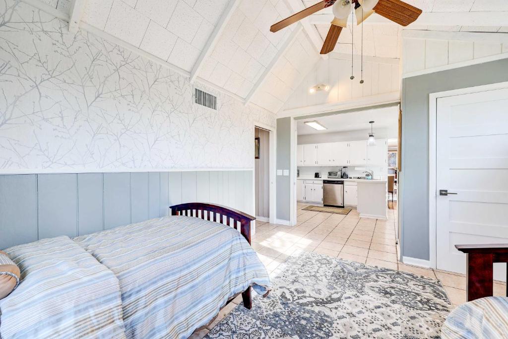 Haven On The Horizon about 1 Mi to Marina - Image 7