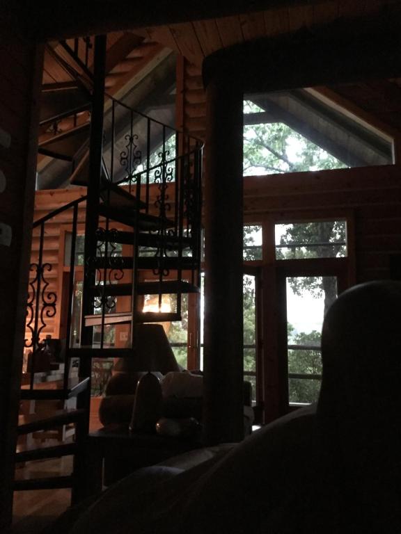 Cherokee Mountain log Cabins - Image 8