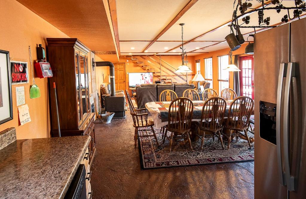 Buffalo River Misty Creek Lodge - Image 8