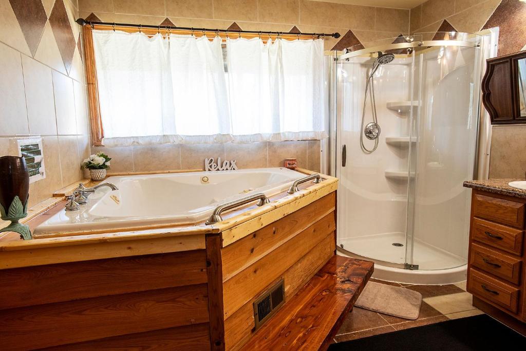 Hot Tub (Jacuzzi) - Photo 8