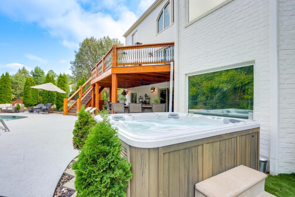 Luxury Fayetteville Escape with Hot Tub and Pool!