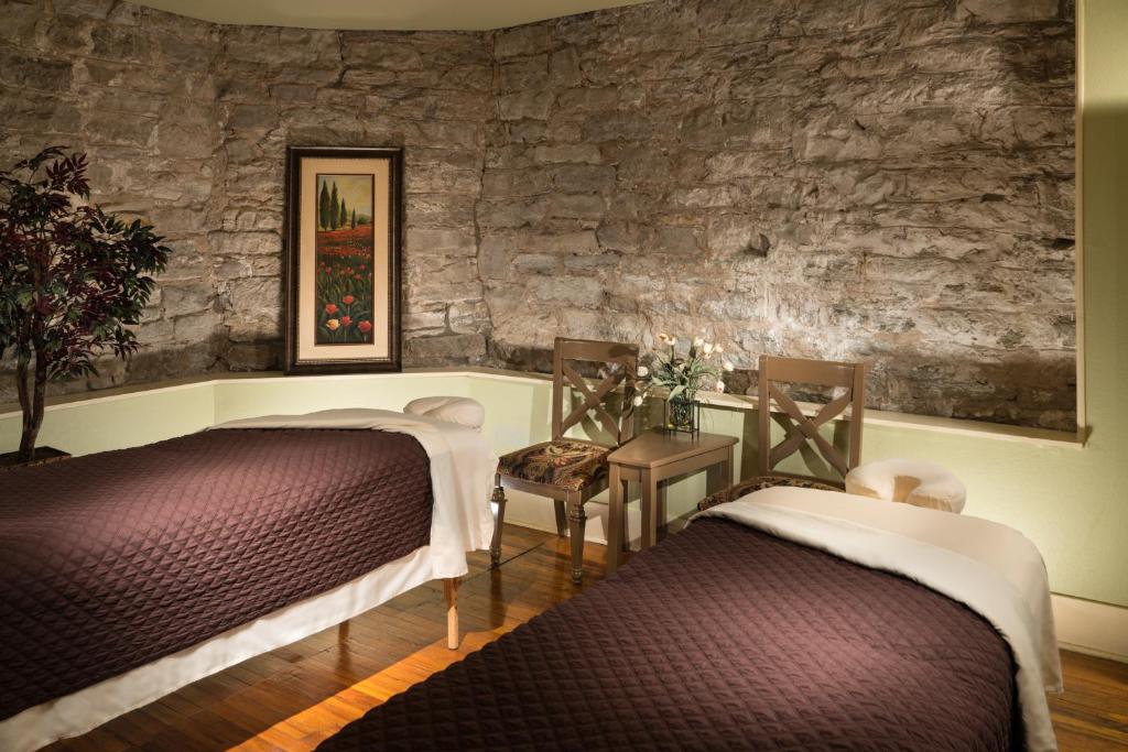 1886 Crescent Hotel and Spa - Image 6