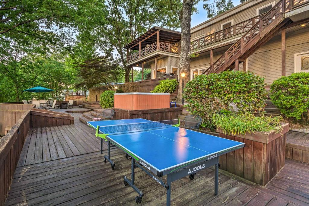 Hot Tub (Jacuzzi) - Photo 5