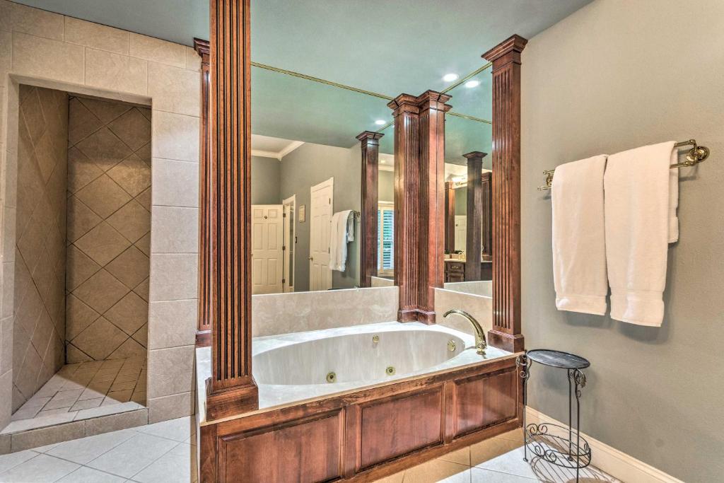 Hot Tub (Jacuzzi) - Photo 3