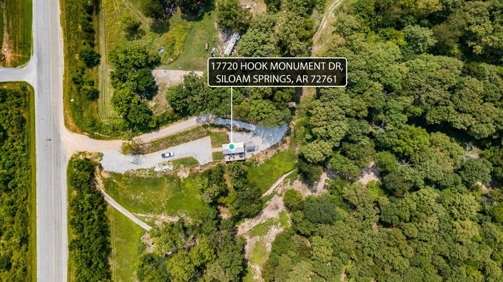 Hot Tub (Jacuzzi) - Photo 7