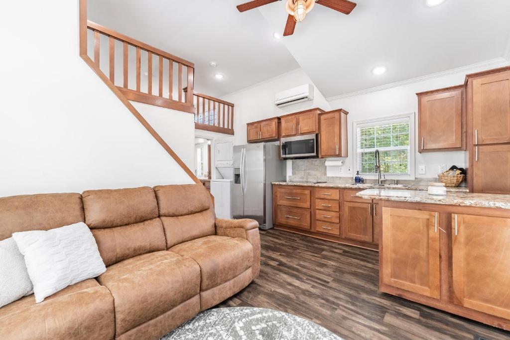 The Cottage at Ironwood Retreats - Image 4