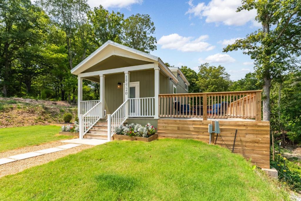 The Cottage at Ironwood Retreats - Image 8