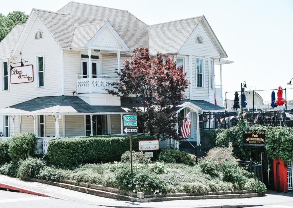 Dickson Street Inn - Image 6