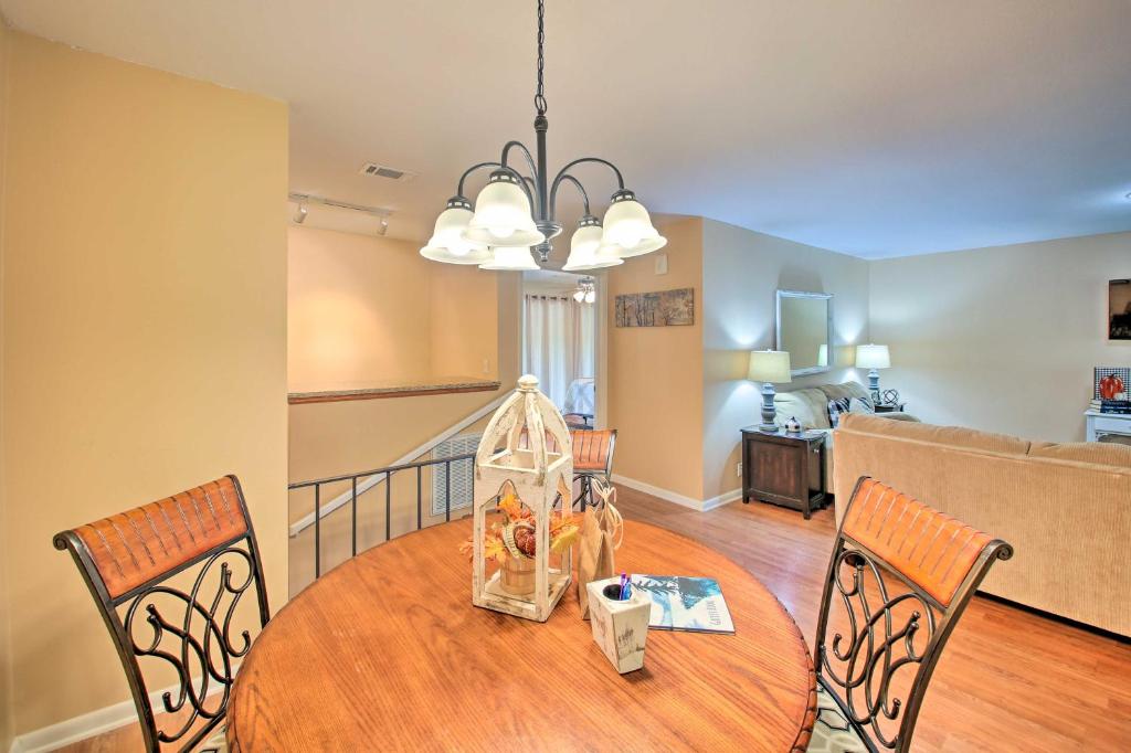 Townhome on Lake Desoto Deck and Water Views! - Image 5