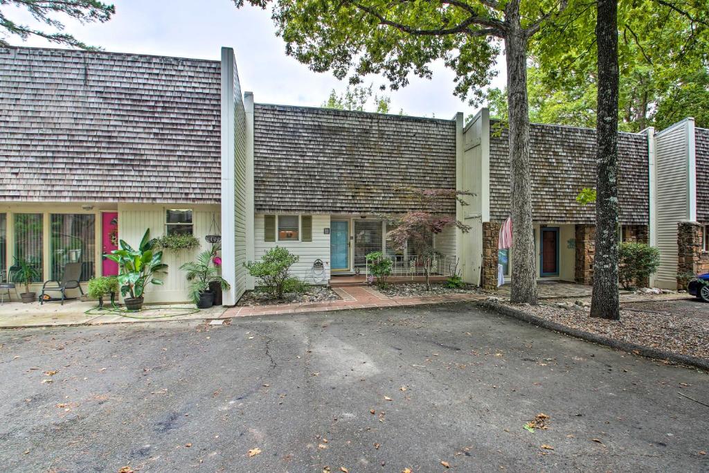 Townhome on Lake Desoto Deck and Water Views! - Image 7