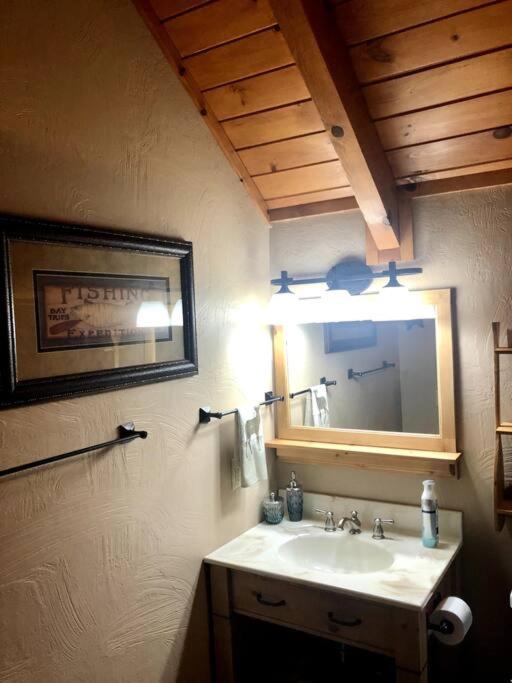 Rainbow Ridge Retreat - Image 7