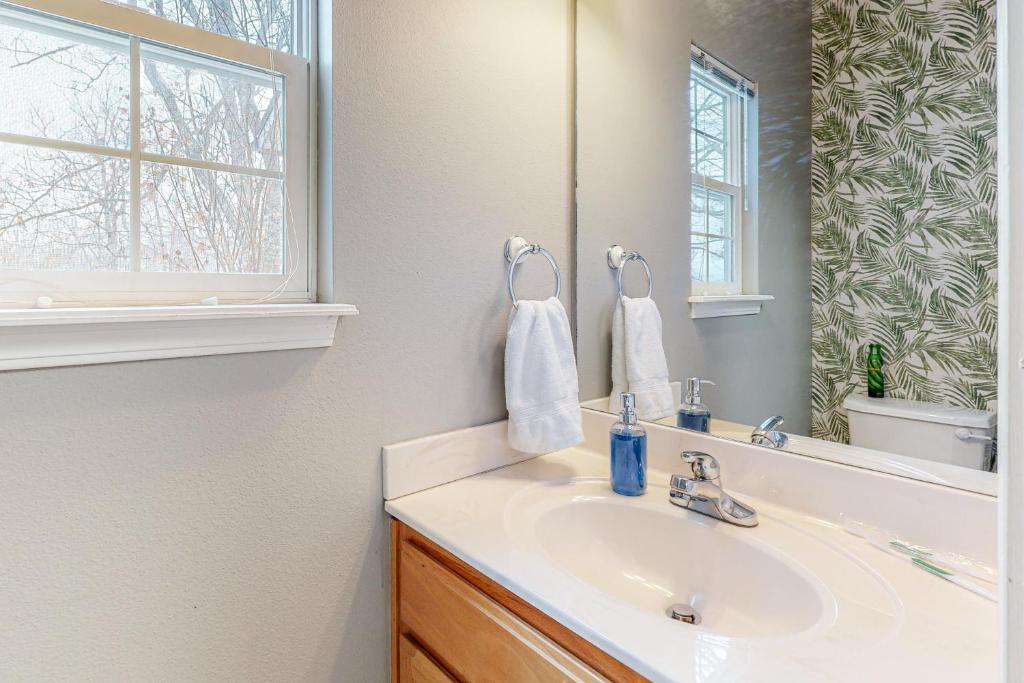 The Ubuntu - Image 8