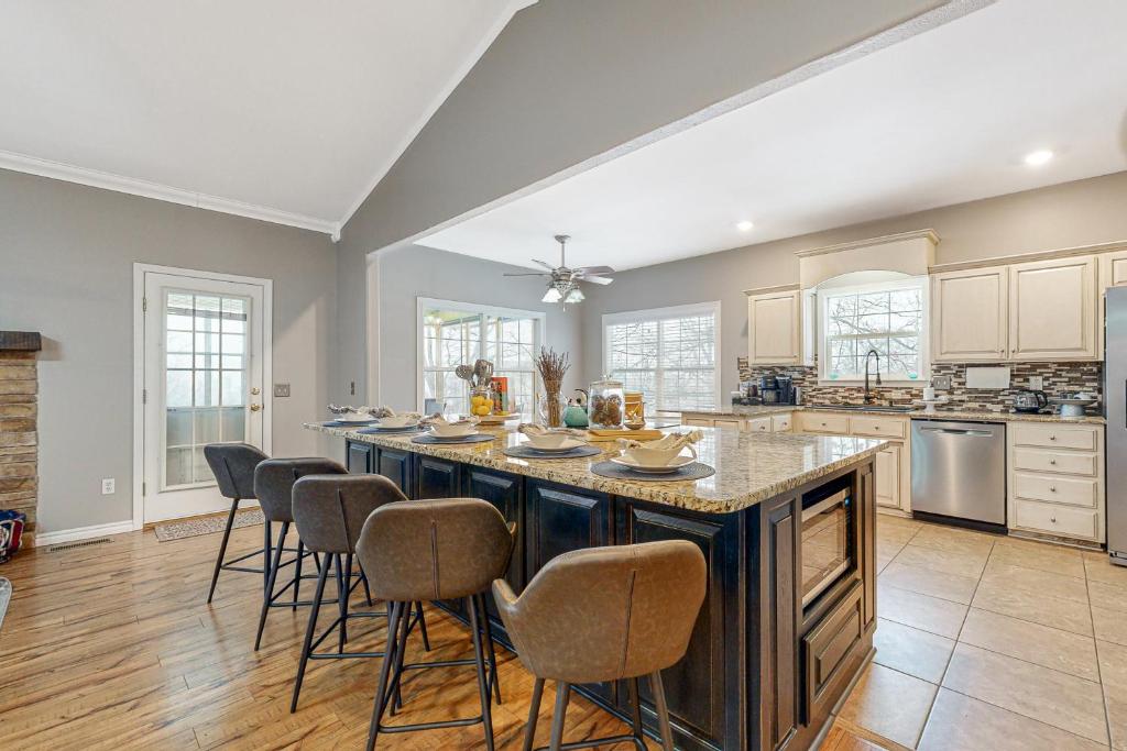 The Ubuntu - Image 4