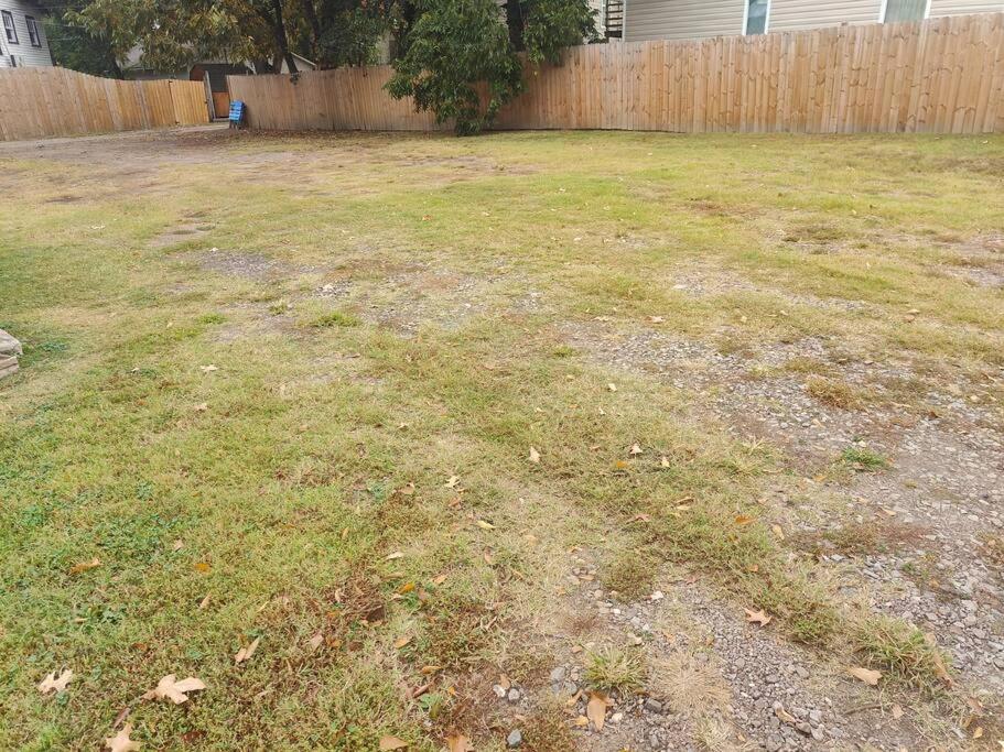 Downtown Chop Shop house, HUGE garage pets allowed - Image 6