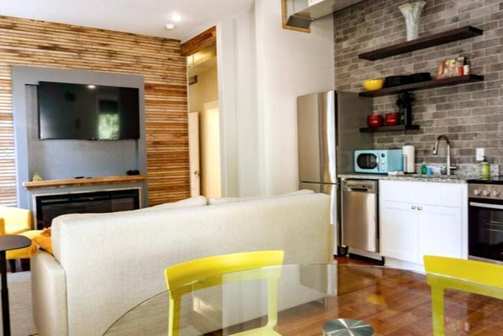 151 Spring Downtown Eureka Springs Suite D - Image 5