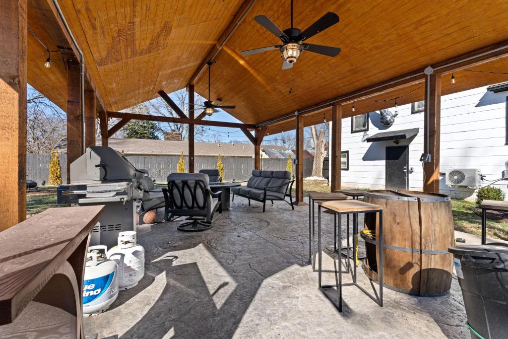 Villa Bella elegant family retreat in downtown