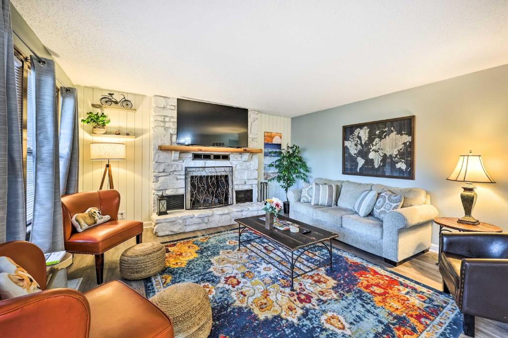 Cozy Holiday Island Home Hot Tub and Chiminea! - Image 5